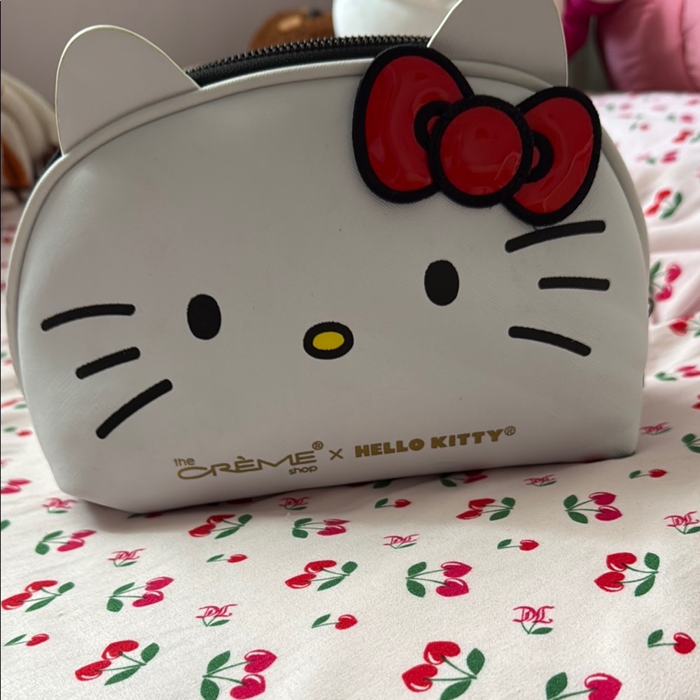 Hello Kitty White and Red Cosmetic Pouch